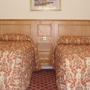 Zimmer mit zwei Einzelbetten